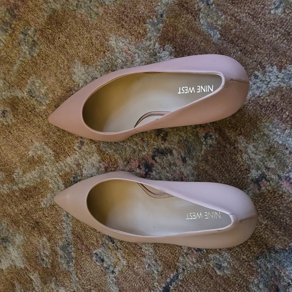 Nine West Blush Pink Kitten Heels Size 9 - Picture 2 of 4